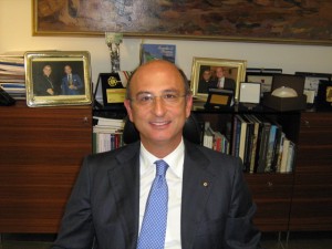 Il presidente della Banca di credito Cooperativo di Napoli, Amedeo Manzo